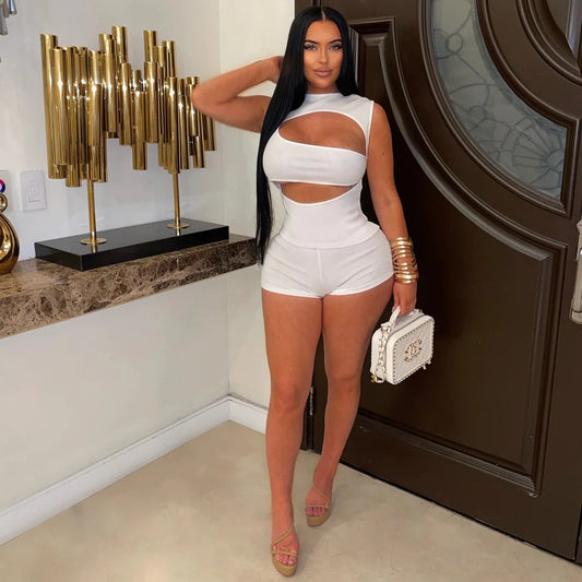 Cut out set
