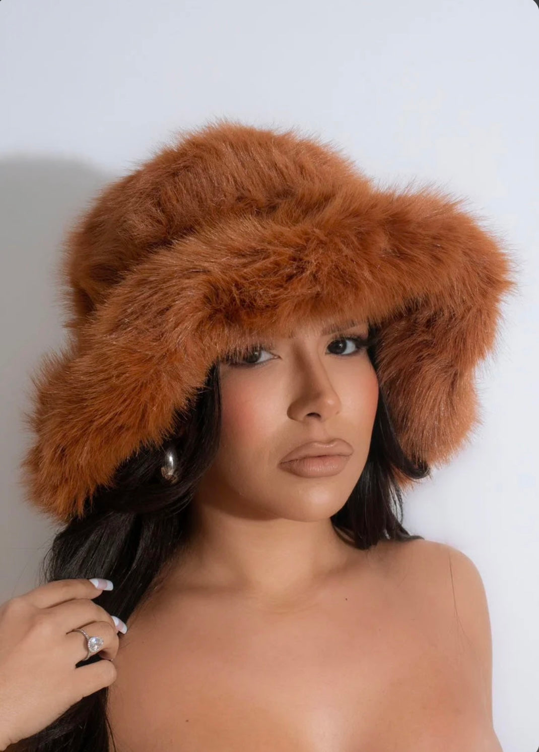 Fur bucket hat